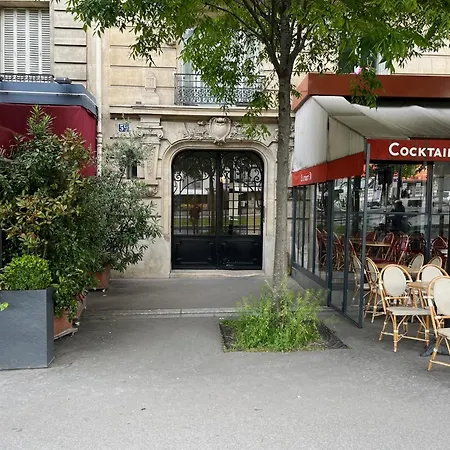 Cosy In Parigi